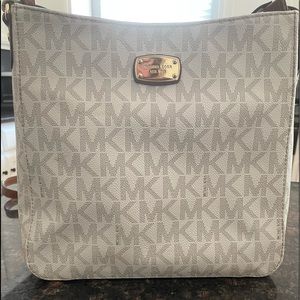 Michael Kors Crossbody bag
